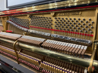 Klaviere_SteinwaySons-V-125-gebraucht_0